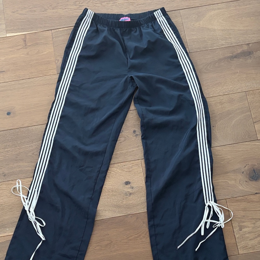 edikted track pants - size s